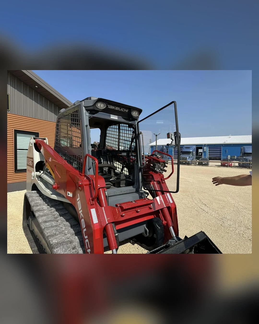 Takeuchi TL R2 / V2 Series product view