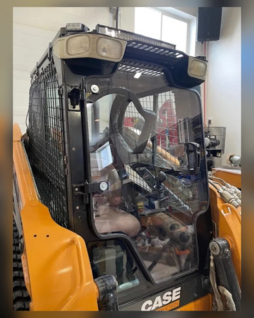 Case Alpha Max (B-Series) product view