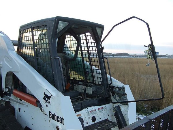 Bobcat G, F, & C Series Skid Steer Door 4